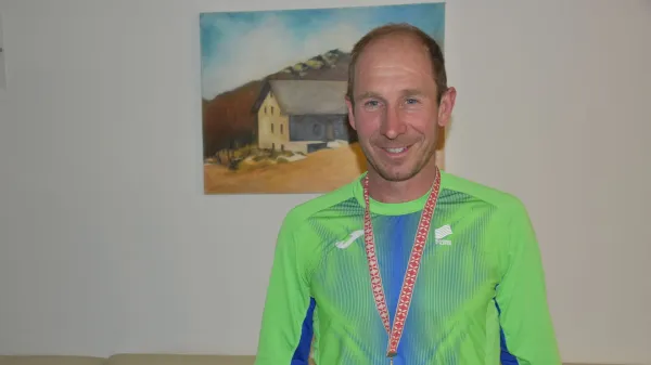 Teka&scaron;ki smučarski klub Nanos na znamenitem teka&scaron;kem maratonu Vasaloppet: Marko Tratnik tretji na 90 kilometrov