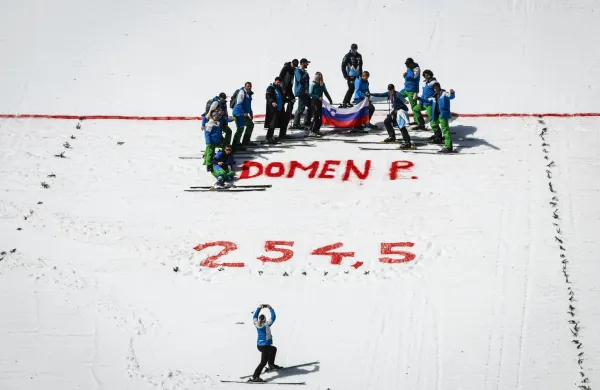 Domen ima več možnosti kot Nika za globus v poletih