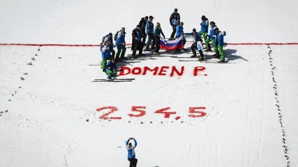 Domen ima več možnosti kot Nika za globus v poletih