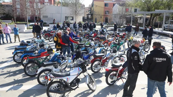 Videospot Tomos generacija