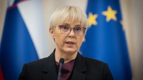 Ljubljana, predsedniska palaca.Predsednica republike Natasa Pirc Musar je podpisala odlok o razpisu volitev v DZ, ki bodo 22. marca.