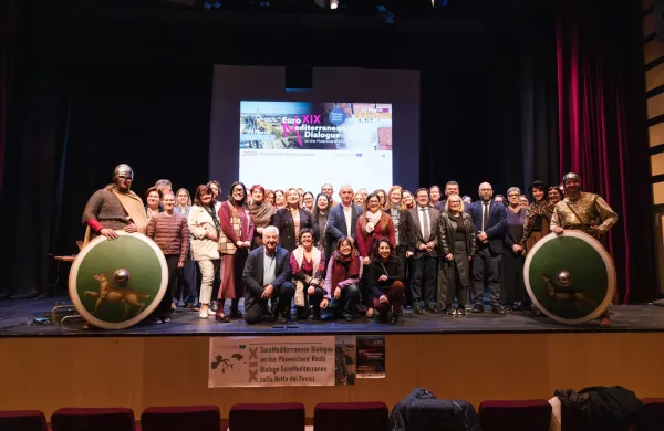 Feničanska pot povezuje