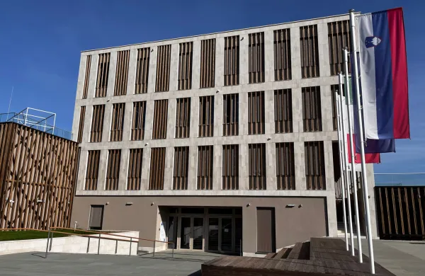 InnoRenew CoE, UP IAM, Univerza na Primorskem podpisali memorandum o soglasju z BRETS
