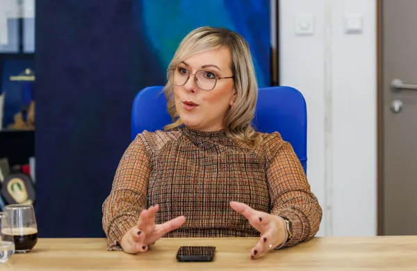 Koper, 10.12.2025Sedež Primorske novice, Interviju, Pogovor, Ministrica za kmetijstvo Mateja Čalu&scaron;ić, portret