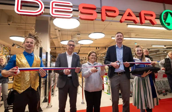 SPAR Slovenija odprl nov format trgovine DESPAR v Planetu Koper