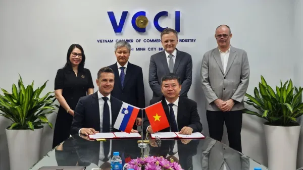 Primorska gospodarska zbornica bo gospodarski povezovalec med Vietnamom in Slovenijo