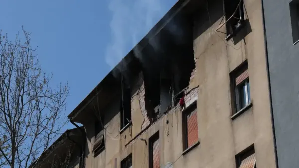 Po&scaron;kodovano stanovanje v zadnjem nadstropju v Ulici Baiamonti v Trstu