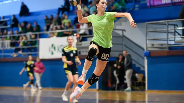 Uspe&scaron;en koprski velikonočni rokometni turnir