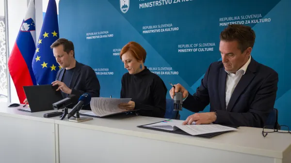 Sodobni ples na odru z jasno institucionalno oporo