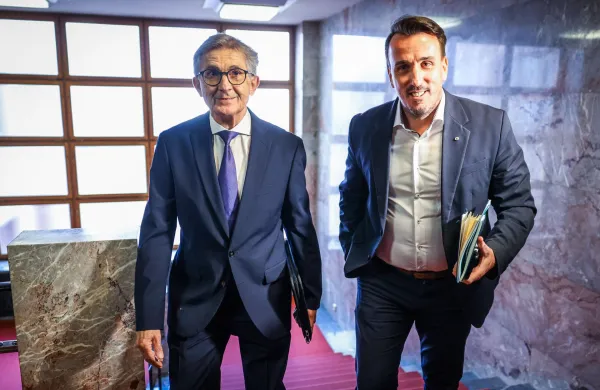 Vodja poslanske skupine Demokratov Franc Križan (levo)