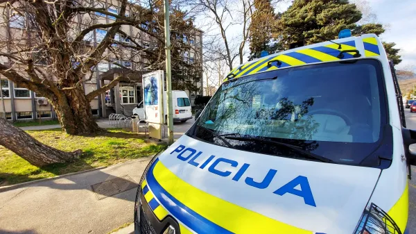 Nova Gorica, sodi&scaron;če, privedba, umor, Sp, idrija