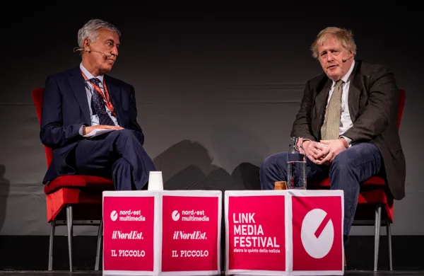 Boris Johnson: &ldquo;Združene države Amerike so v Iranu naredile resno napako&rdquo;