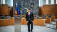 Novi predsednik državnega zbora Zoran Stevanović je znova zatrdil, da v vlado Janeza Jan&scaron;e ne gre.
