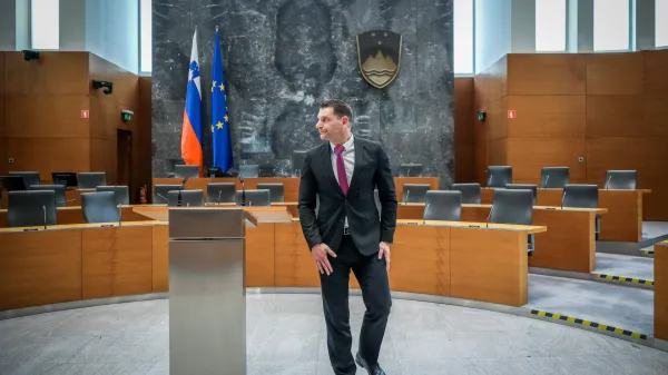 Novi predsednik državnega zbora Zoran Stevanović je znova zatrdil, da v vlado Janeza Jan&scaron;e ne gre.