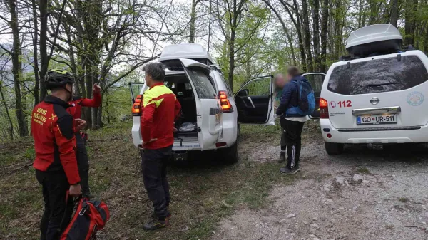 Iskal je mamo in za&scaron;el