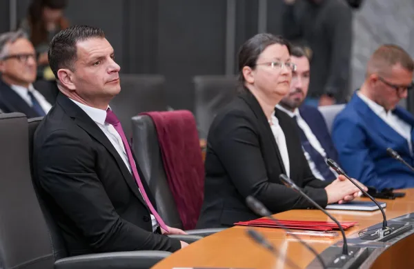 Poslanci Resnice na ustanovni seji državnega zbora pretekli petek