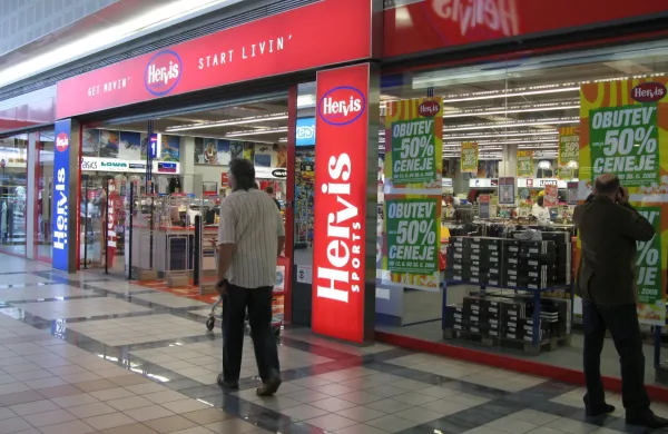 Hervis spet odprt, mercator koper