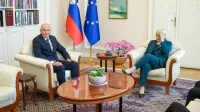 Pogovor predsednice republike Nata&scaron;e Pirc Musar z Janezom Jan&scaron;o in s poslansko skupino SDS