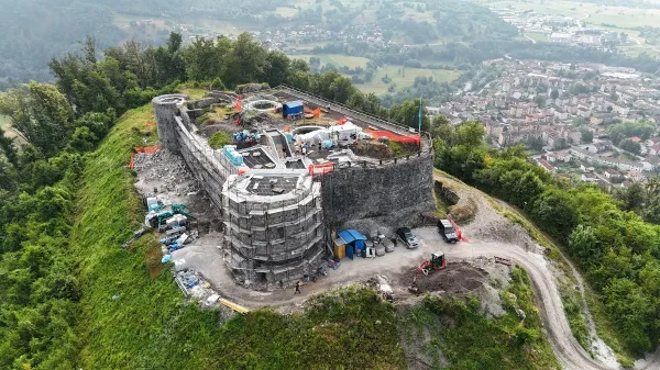 Tolminski grad približuje preteklost za dana&scaron;njo turistično rabo