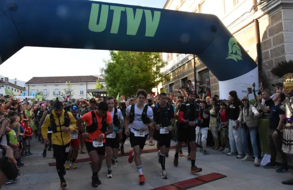 Ultra trail Ajdov&scaron;čina start tek 160 km