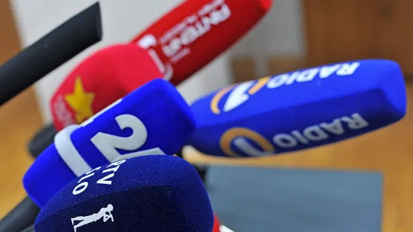 Mirovni in&scaron;titut: Ubranitev svobode medijev je skupna odgovornost