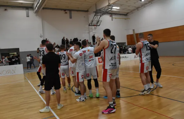  Ko&scaron;arka Ajdov&scaron;čina zmaga nad olimpija mladi