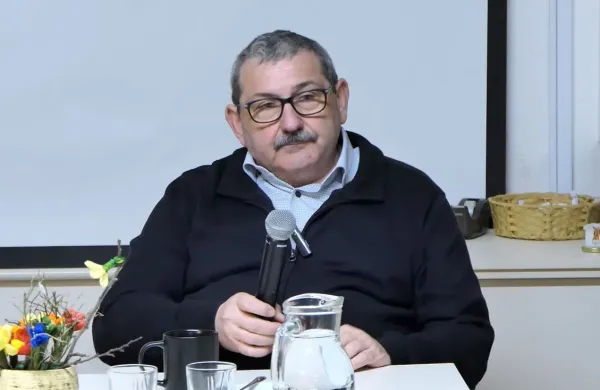 &Scaron;trancar zmetal milijone v medije, ki so desnici pomagali na oblast