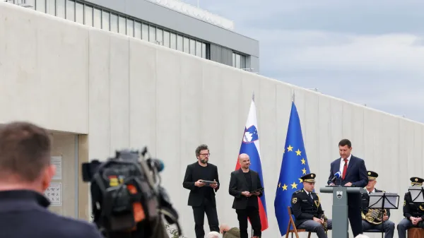 Nov zapor, stari kadrovski izzivi