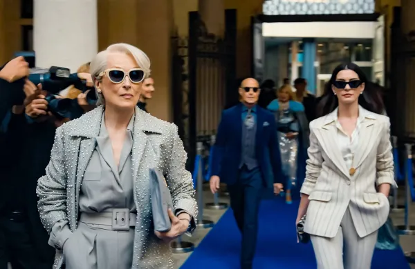 Stanley Tucci, Meryl Streep and Anne Hathaway USA. Stanley Tucci, Meryl Streep and Anne Hathaway in a scene from CWalt Disney Studios new film: The Devil Wears Prada 2 2026. PLOT: Follows Miranda Priestly s struggle against Emily Charlton, her former assistant turned rival executive, as they compete for advertising revenue amidst declining print media while Miranda nears retirement. LMK110-J11578-110226 MEDIA. Editorial Only. Landmark Media is not the copyright owner of these Film or TV stills but provides a service only for recognised Media outlets.,Image: 1074434412, License: Rights-managed, Restrictions: imago is entitled to issue a simple usage license at the time of provision. Personality and trademark rights as well as copyright laws regarding art-works shown must be observed. Commercial use at your own risk.;PUBLICATIONxNOTxINxUKxUSAxCAN, Model Release: no, Credit line: Supplied by LMK/imago stock&people/Profimedia