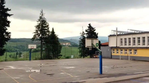 O&Scaron; Dobrovo igri&scaron;če-razpis ministrstvo