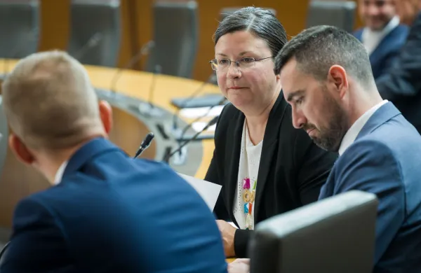 Poslanka Resnice Katja Kokot