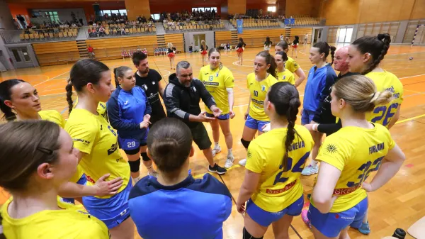 Danes v Areni Bonifika polfinalni boji ženskega rokometnega pokala