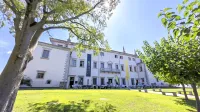 Zavod za turizem kulturo mladino in &scaron;port Brda v tretje i&scaron;če najemnika za gostinski del Vile Vipolže