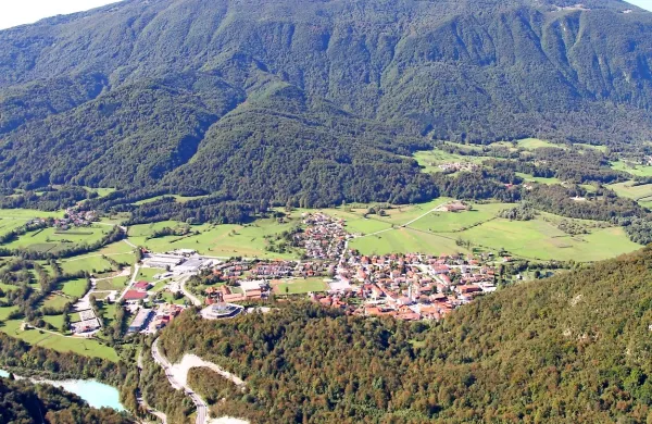 V Kobaridu napolnili nastajajočo podjetni&scaron;ko cono