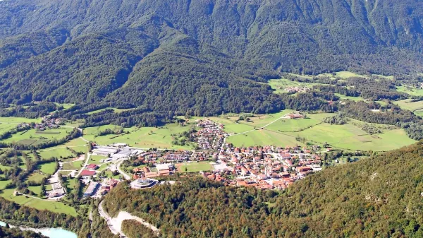 V Kobaridu napolnili nastajajočo podjetni&scaron;ko cono