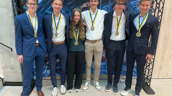 Slovenski dijaki, ki so na evropski naravoslovni olimpijadi osvojili zlate medalje.