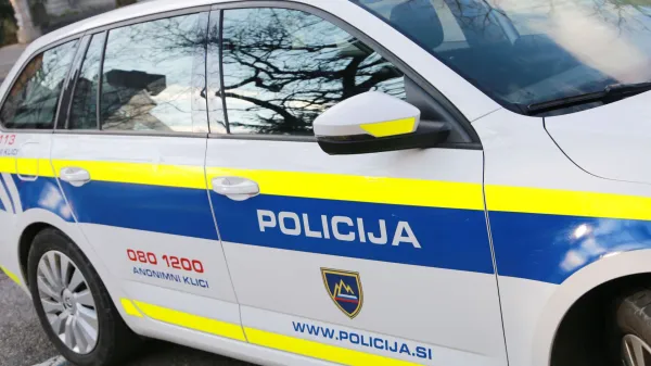 policija, policijski avto