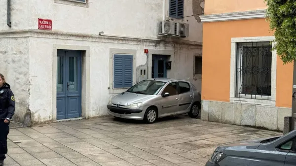 zaseldovanje Koper policija