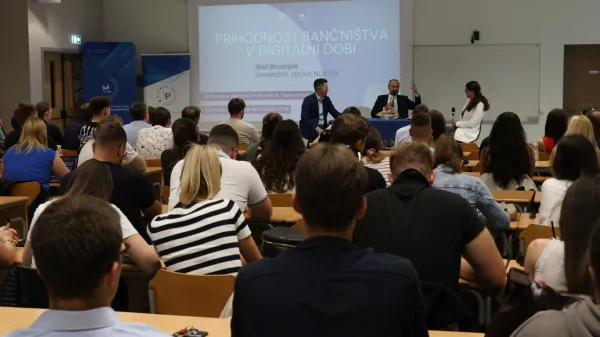 Na UP FM z Blažem Brodnjakom o prihodnosti bančni&scaron;tva v dobi digitalizacije
