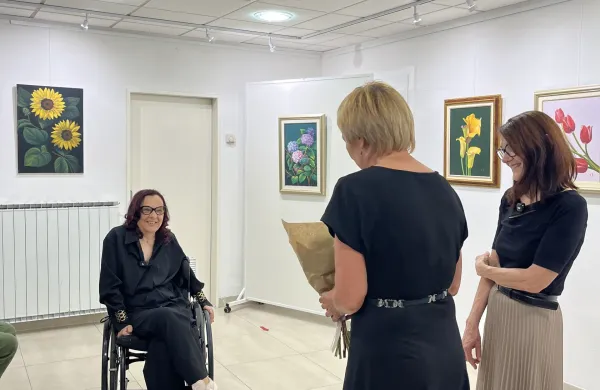 Razstava Dragice Su&scaron;anj v Pavlovčevi galeriji.