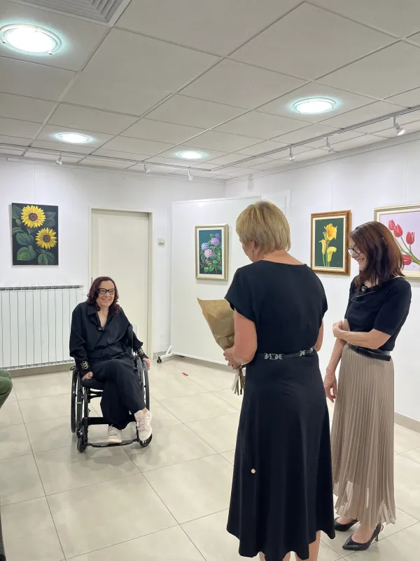 Razstava Dragice Su&scaron;anj v Pavlovčevi galeriji.