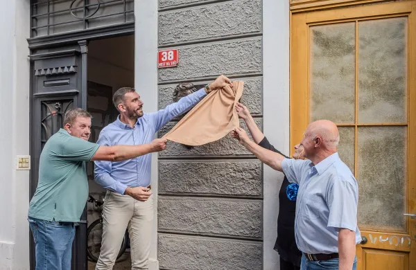Odkrili spominsko plo&scaron;čo dirigentu Marku Munihu