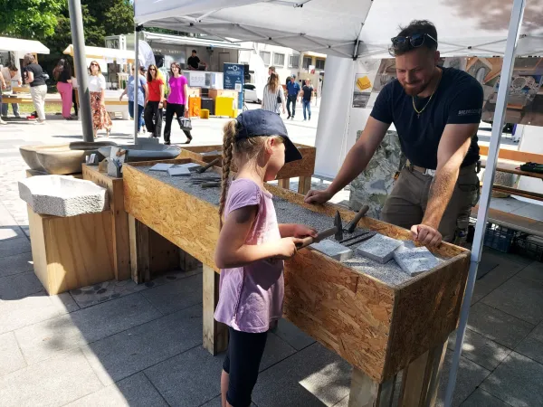 OOPZ10.- festival obrti in Podjetni&scaron;tva Nova GoricaOkusi brez meja srečanje obrtnikov podjentikov &scaron;ol predstavitve 90 razstavljalavcev Okusi brez meja ponudba 