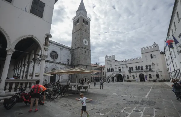Koper, 04.07.2024Mestna stolnica, obnovljen koprski zvonik, obnovljena notranjost