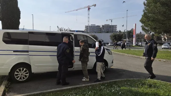 Kadrovska stiska v zaporih podalj&scaron;uje sodne postopke. V Kopru primanjkuje deset pravosodnih policistov.