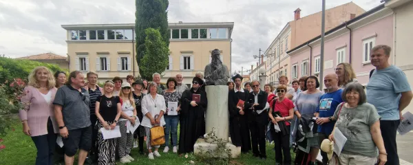 Prav je, da Trubarju nekaj vrnemo