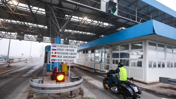 Secovlje, 02.01.2023Mejni prehod Secovlje Plovanija, Vstop Hrva&scaron;ka v Schengen, fotoreportaža