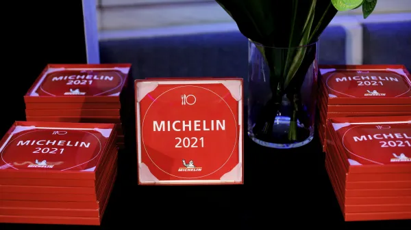 Michelinove zvezdice, podeljene leta 2021