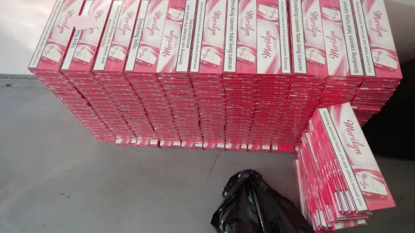 Na Aj&scaron;evici odnesli za 18.000 evrov cigaret
