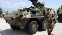 Kosovo, Pec.Prikaz vaje motorizirane cete slovenskega kontingenta na Kosovu.